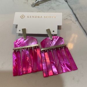 LN Kendra Scott Eartings
